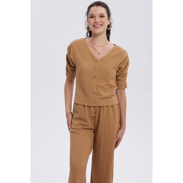 Polera Mujer Abotonada Con Textura Beige