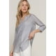 thumbnail image 3 of Camisa Tejida a Rayas con Cuello Redondo y Abertura Larga, 3 of 5