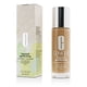 thumbnail image 1 of Base y Corrector Clinique Beyond Perfecting 30ml Mujer, 1 of 3