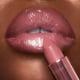 thumbnail image 5 of Labial Charlotte Tilbury K.I.S.S.I.N.G Hidratante Icon, 5 of 7