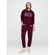 thumbnail image 2 of Sudadera con Capucha Mujer GAP Logo Vino Rubí Talla XX-S, 2 of 3