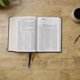thumbnail image 5 of Biblia Thomas Nelson NET - Edición Completa de Notas - Tapa Dura, 5 of 9