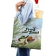 thumbnail image 4 of Frog and Toad Bolso de tela con estampado de lienzo para mujer, bolsa de compras reutilizable y estética, con cremallera interior, regalo para mujer, 35 × 40 cm., 4 of 6