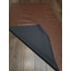 thumbnail image 5 of Sábana de tela NAT Leathers de piel sintética marrón de 1 yarda (91 x 137 cm), 5 of 8