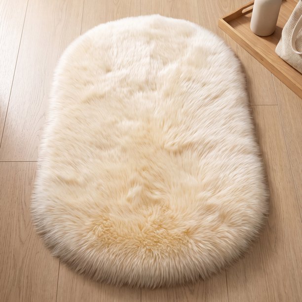 REGALWOVEN Alfombra de Área Suave y Peluda, Alfombras de Dormitorio Ultra Esponjosas, Alfombra Peluda Antideslizante para Habitación, Guardería, Piso al Lado de la Cama Beige 35" x 24"