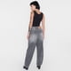 thumbnail image 3 of Jeans Mujer Balloon Fit Gris Corona, 3 of 5