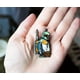 thumbnail image 4 of Insignia esmaltada de Star Wars The Mandalorian Boba Fett, 4 of 6