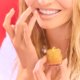 thumbnail image 3 of Bálsamo Labial Tree Hut 17 ml Frozen Honey Overnight, 3 of 6