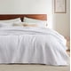 thumbnail image 1 of Juego de colcha Bedsure Lightweight Summer para camas king size, 1 of 7
