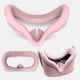 thumbnail image 5 of Juego de accesorios de VR para Quest 2: carcasa de silicona, empuñaduras para el mando, protector facial, tapones para los botones, juego de paños para las gafas y protector de lentes-Rosa, 5 of 6