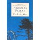 thumbnail image 2 of Libro The Lucky One – Grand Central Publishing, 2 of 3
