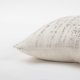 thumbnail image 5 of Almohada decorativa Rizzy Home T13275 con relleno de plumón, 20 x 20 cm, 5 of 5