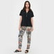 thumbnail image 4 of Blusa Mujer Manga Corta Botones Negro Corona, 4 of 5