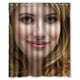 thumbnail image 1 of Cortina de ducha Emma Roberts, juego de cortinas de baño con ganchos, tamaño 60 x 72 pulgadas, 1 of 3