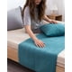 thumbnail image 1 of Piecera de Cama Plush Suave y Abrigada, 1 of 6