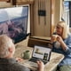 thumbnail image 2 of Enrutador WiFi RV TravelFi JourneyXTR LTE JourneyXTR con e-SIM, 2 of 2