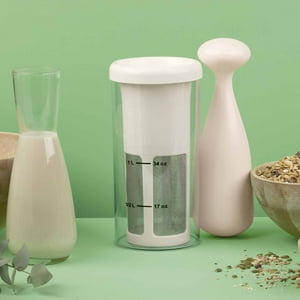 Milker De Jata. Preparación De Bebidas Vegetales