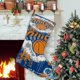 thumbnail image 1 of NEW YORK KNICKS Tema: Calcetines de Navidad, fino lino blanco para colgar en escaleras y chimenea, decoración navideña para el hogar, regalo de Navidad. 45cm × 32cm, 1 of 5