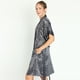 thumbnail image 4 of Bata de Mujer Mini Satin Charcoal Estampado, 4 of 5