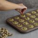 thumbnail image 5 of HAPPIELS Molde para Mini Muffins de 24 Cavidades Antiadherente, Libre de PFOA y BPA, 5 of 7