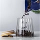 thumbnail image 2 of Recipiente hermético de vidrio para almacenar frutos secos y café, con forma de pétalo, decorativo, con tapa de bambú y asa de metal, fácil de agarrar, 600 ml, 2 of 5