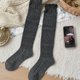 thumbnail image 1 of Xiao Hua 2 Pares de Calcetines de Pantorrilla Tejidos Diseño Calado Gris Oscuro, Calcetines de Botas de Invierno Tejidos para Mujer, Calcetines Cálidos para Clima Frío, Adecuados para Calcetines de, 1 of 2
