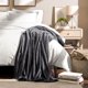thumbnail image 2 of Manta Bare Home King 274 cm Gris Microplush, 2 of 9