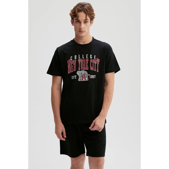 Polera Hombre Print Posicional Negro / Rojo