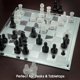 thumbnail image 3 of Juego de ajedrez vanguardista de vidrio esmerilado negro con tablero de espejo, 3 of 8