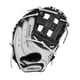 thumbnail image 2 of Manopla Fastpitch Catcher's Wilson 2024 A700 FPCM 33 blanco/negro, 2 of 6