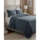 thumbnail image 1 of Quilt Premium Blanco Boho-Chic con Pompones 2 Plazas, 1 of 4