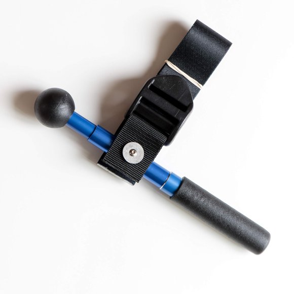 Herramienta de Masaje Muscle Masher con Correa Negra, Mango y Extensor