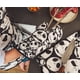 thumbnail image 5 of Manopla de horno con soporte para ollas Disney The Nightmare Before Christmas, 5 of 6