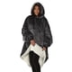 thumbnail image 1 of Manta portátil THE COMFY Original con forro polar sherpa, 1 of 7