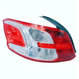 Repuestos Del Sol - Farol Trasero Izquierdo Peugeot 301 1.6 Ec5 Dohc 2013 2017