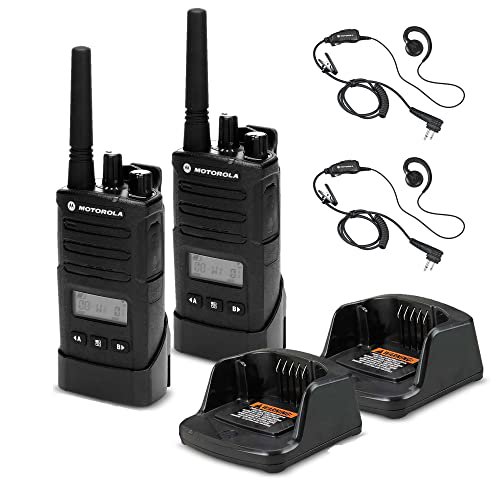 2 radios empresariales bidireccionales Motorola RMU2080d in situ con pantalla