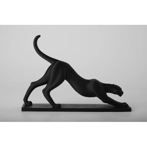 Escultura- Pantera Estirándose