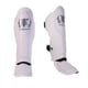 thumbnail image 1 of Espinilleras TOP KING Boxing Talla Pequeña, Blancas, de Cuero, 1 of 1