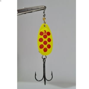 Silstar - Spinner Cucharilla Plata-Amarillo Puntos Rojos #3 7Grs 7,1Cm