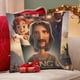 thumbnail image 4 of El Rey de Reyes Fundas de almohada de terciopelo con tema, regalos de funda de almohada, decoración para el hogar, cojín de lanzar, regalo de cumpleaños para fans y parejas. 45cm x 45cm., 4 of 6