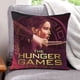 thumbnail image 1 of Los Juegos del Hambre Fundas de almohada de terciopelo con tema, regalos de funda de almohada, decoración para el hogar, cojín de lanzar, regalo de cumpleaños para fans y parejas.56*56cm., 1 of 6