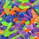 thumbnail image 3 of Toy Goldfish Bedwina, vinilo de plástico, 2 pulgadas, 144 unidades, surtido, 3 of 4