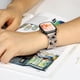 thumbnail image 4 of Correa de resina ALLcool compatible con Apple Watch 44-49 mm, 4 of 6