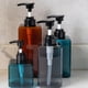 thumbnail image 4 of Dispensador de loción de plástico cuadrado rellenable, 2 unidades, 450 ml/15,2 oz, para aceites esenciales, jabón, loción y champú., 4 of 5