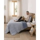 thumbnail image 4 of Quilt Palma Cationic Plaza Y Media Con Reverso De Chiporro Suave, 4 of 6