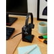 thumbnail image 2 of Auriculares inalámbricos Poly Voyager 4310 UC con base de carga, 2 of 2