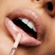 thumbnail image 2 of Brillo transparente para labios Lipglass MAC C-Thru de 3,1 ml/0,1 oz, 2 of 7