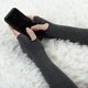 thumbnail image 4 of GUANTES SIN DEDOS PARA MUJER INSPIRE CHIC, CALENTADORES DE BRAZO TEJIDOS CON ESTAMPADO, LARGO HASTA EL CODO, GRIS OSCURO, 4 of 6