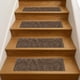 thumbnail image 3 of Pisos para bungalós Stair Treads Waterhog, madera de boj, color marrón oscuro, 3 of 8