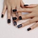 thumbnail image 4 of Uñas postizas cuadradas negras mate, cortas con brillo, cobertura total, con pegamento, 24 uñas postizas para mujeres y niñas., 4 of 7
